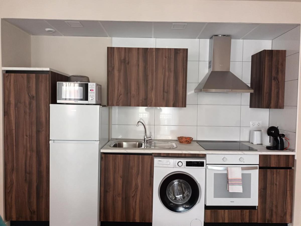 La Casona Del Eboni Apartment อัลกาลาเดเอนาเรส ภายนอก รูปภาพ